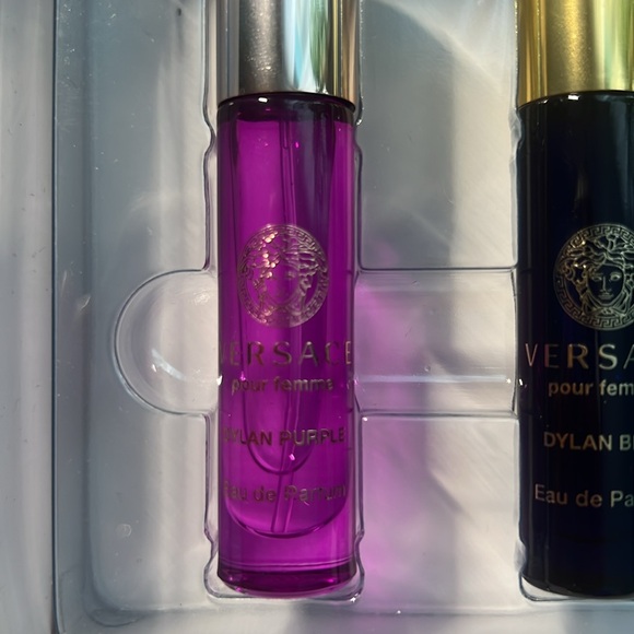 Versace Women's Fragrance Set - Picture 6 of 6